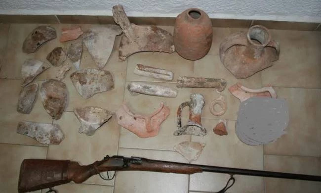 Σπάρτη: Ένα μικρό μουσείο μόνο για εκείνον – Έκρυβε σπίτι του αντικείμενα με αρχαιολογική αξία